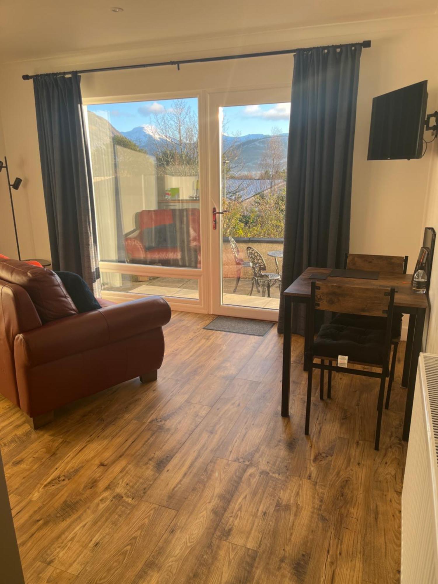 Tramore - Self Contained 1 Bedroom Unit - King Size Bed - Free Private Parking - 3 Miles From Fort William High Street Esterno foto